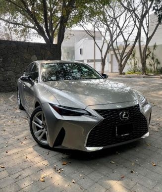 Lexus IS 300 2023